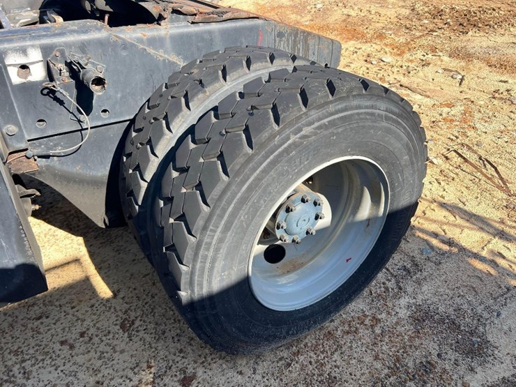 2008-kalmer-4x2-spotter-truck-image-11
