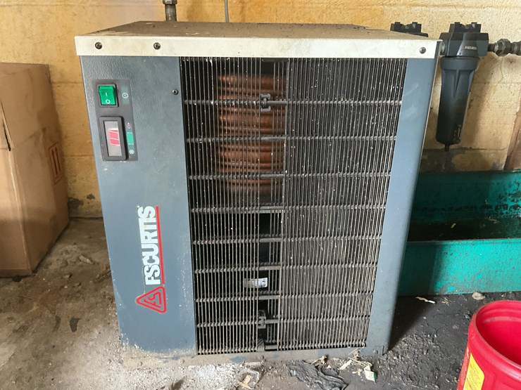 #121-•-fs-curtis-screw-type-air-compressor-image-18