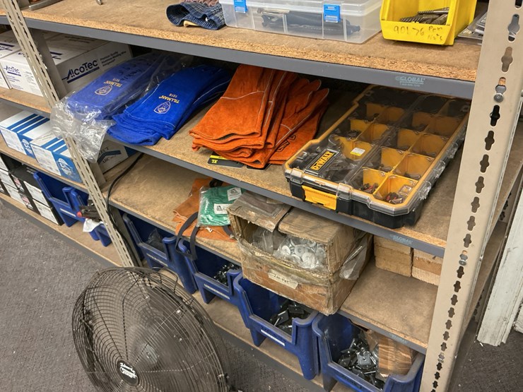 #170-•-parts-shelfs-image-7