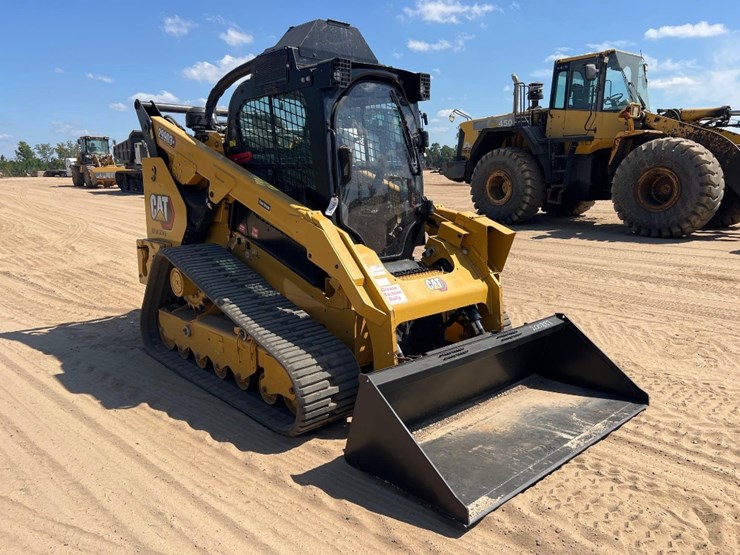 2023-caterpillar-299d3-xe-image-6