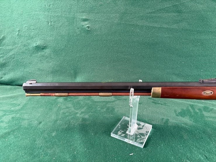cabela's-50cal-black-powder-rifle-image-11
