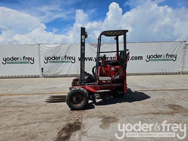 2004-moffett-m5500-image-3