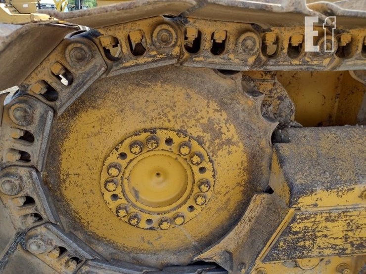 2004-deere-650h-image-29