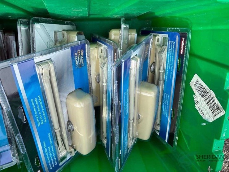 numerous-new-hardware-items-totes-not-included-image-3