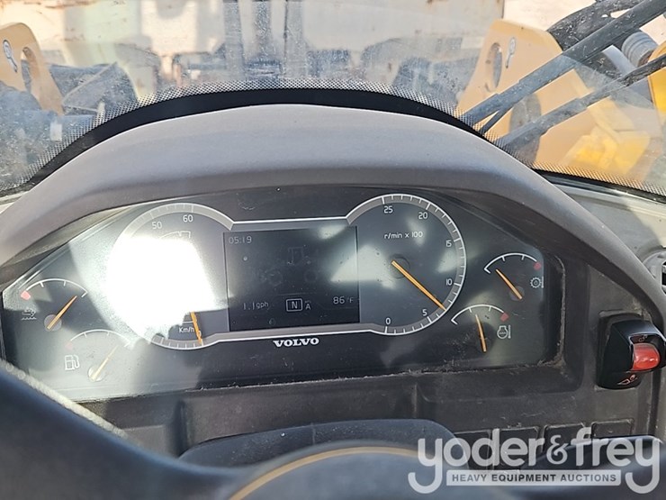 2019-volvo-l70h-image-38