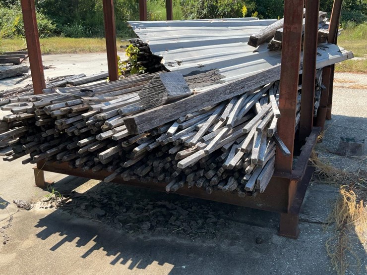 #129b-•-lumber-racks-image-14