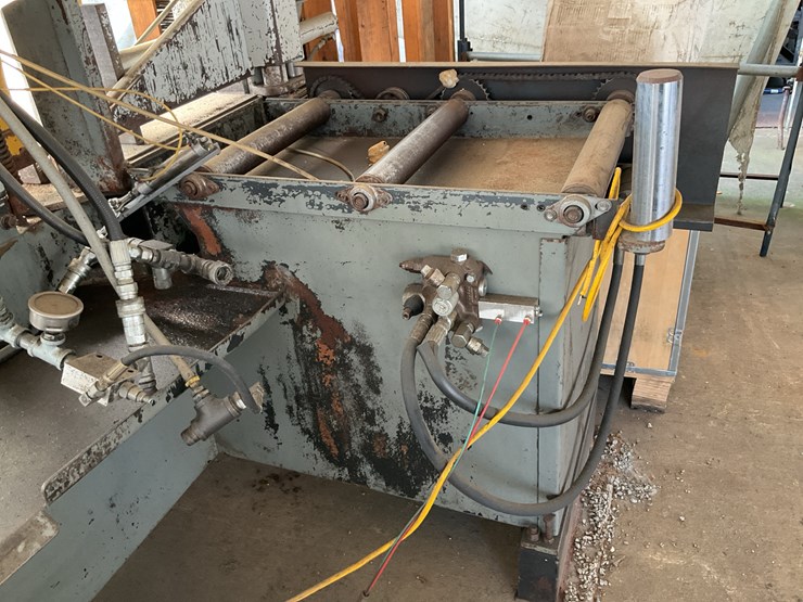 #111-•-hyd-mech-metal-band-saw-image-25