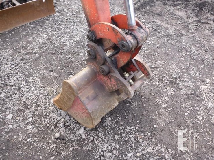 2016-kubota-k008-3-image-13
