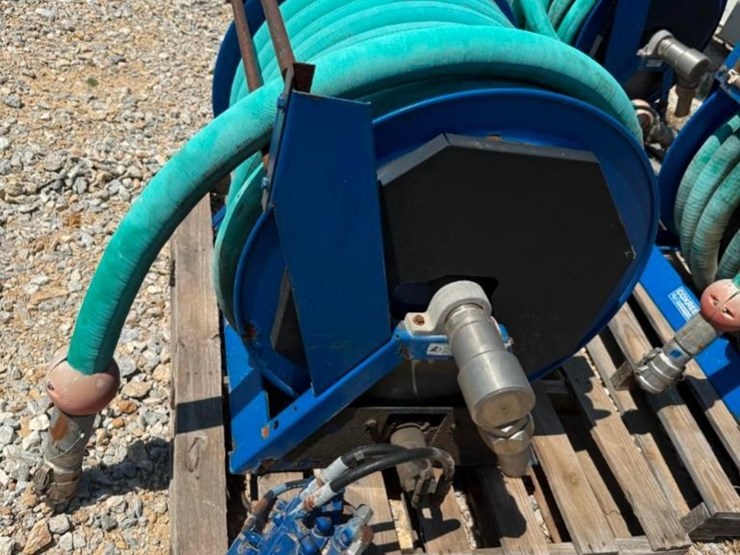 2"-hydraulic-hose-w/valve-on-cox-reel-image-3