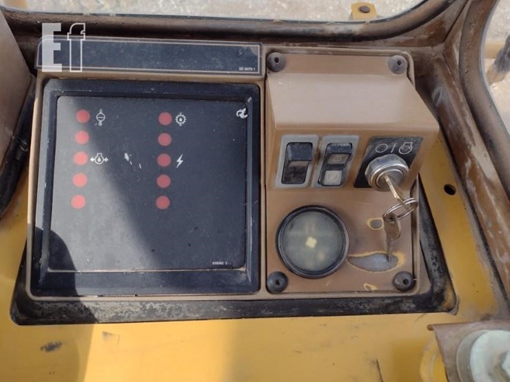 1995-caterpillar-963b-image-10