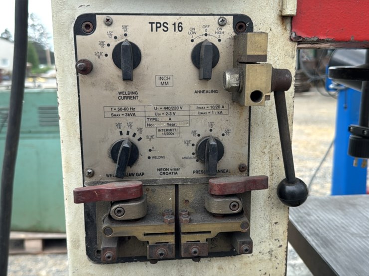 #131-•-vertical-band-saw-image-14