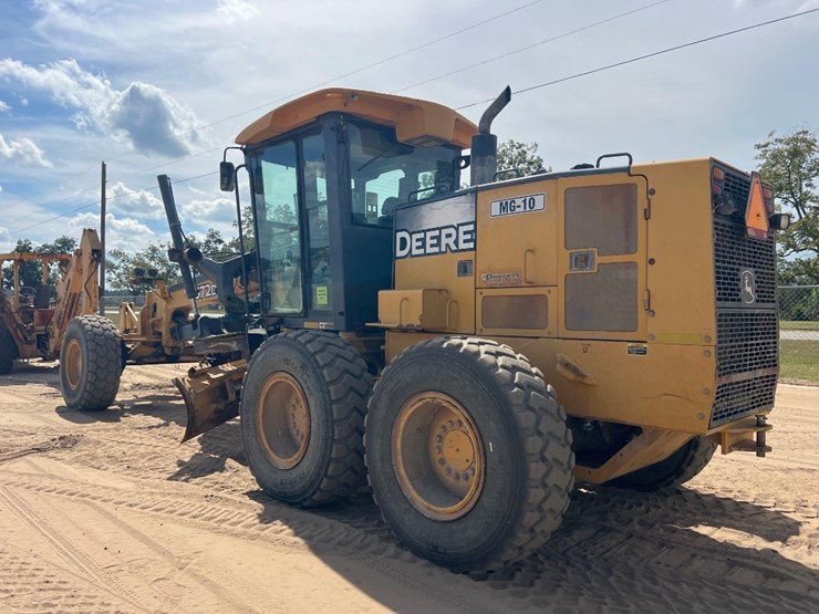 2008-deere-672d-image-2