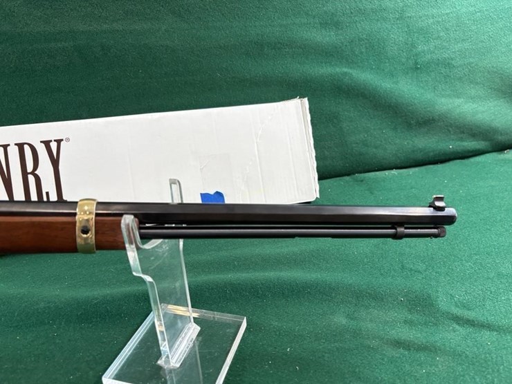 new-henry-mdl.h004m-22mag-rifle-image-4