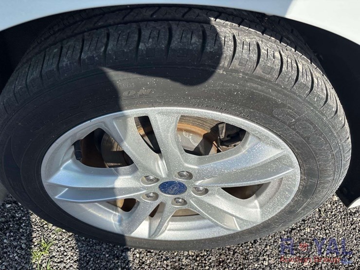 2018-ford-fusion-hybrid-sedan-image-28