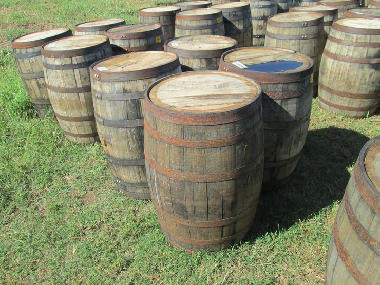 #29409-•-lot-of-(4)-whiskey-barrels-image-2