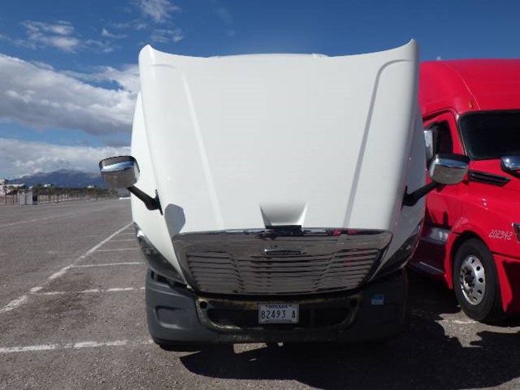 freightliner-cascadia-125-image-14