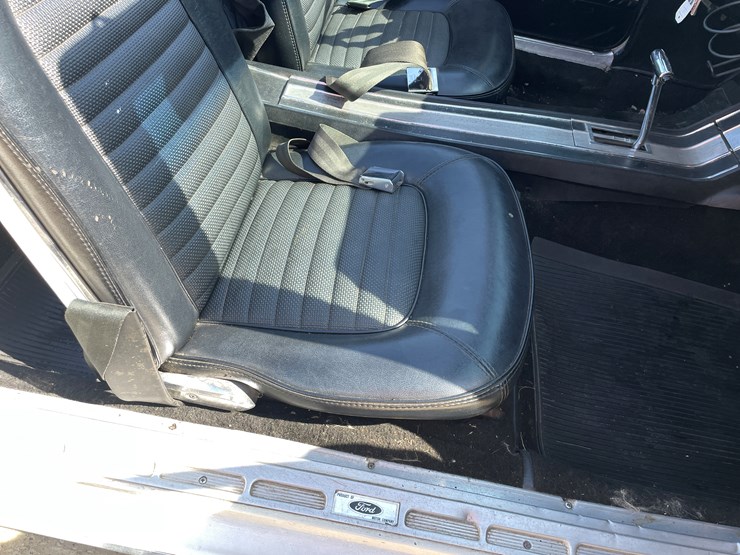 #7017-•-1966-ford-mustang-convertible-(downing,-wi)-(has-wi-title)-image-17