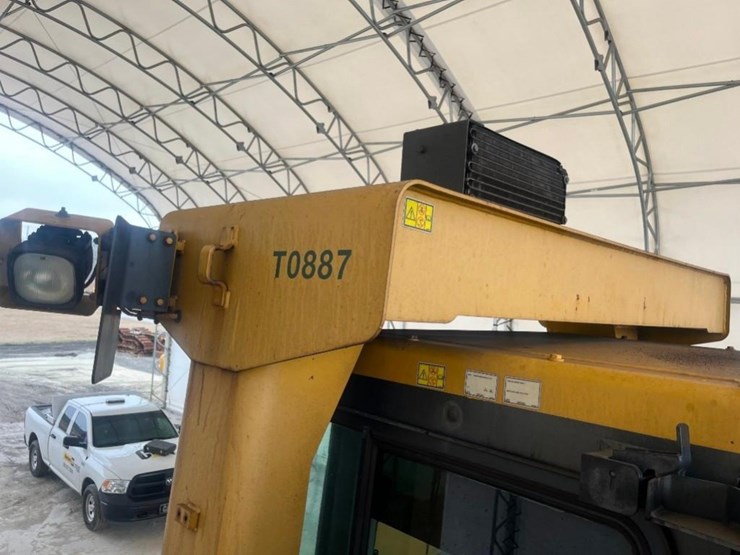 2017-caterpillar-d11t-image-43