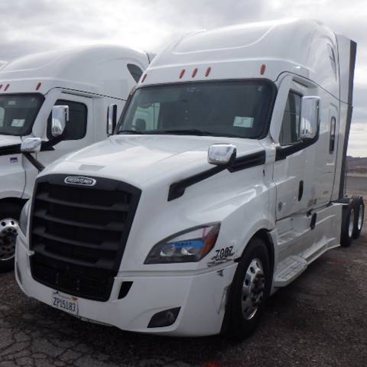 2024 FREIGHTLINER CASCADIA 126