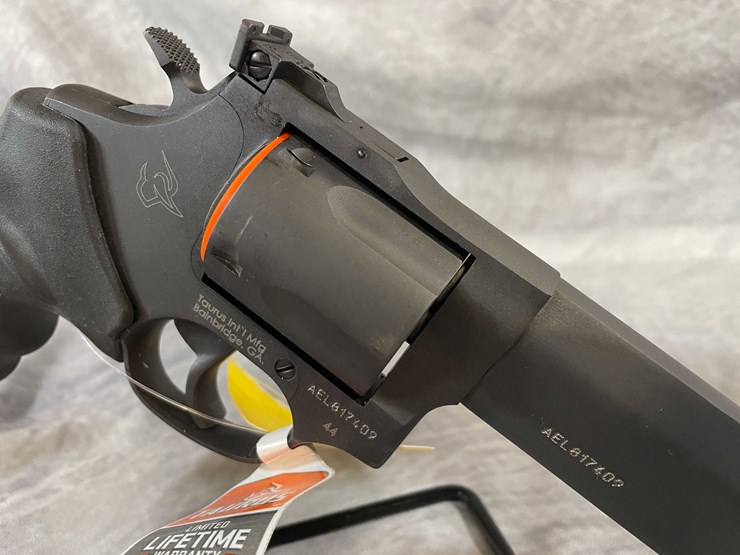 #4784-•-taurus-44-tracker-44-rem-mag-revolver,-sn:-ael817409-image-12