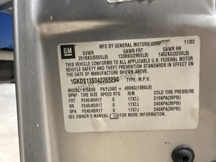 2004-gmc-envoy-sle-image-17