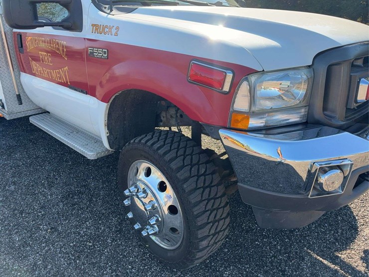 2002-ford-f550-image-31