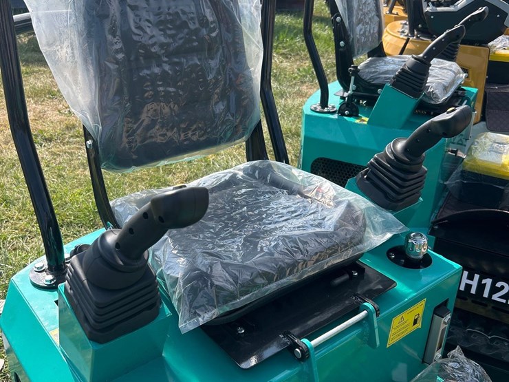 unused-cfg-industrial-mh12rx-mini-excavator-image-10
