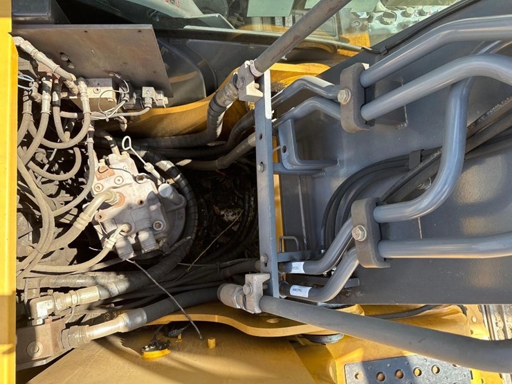 2012-deere-160g-lc-image-18