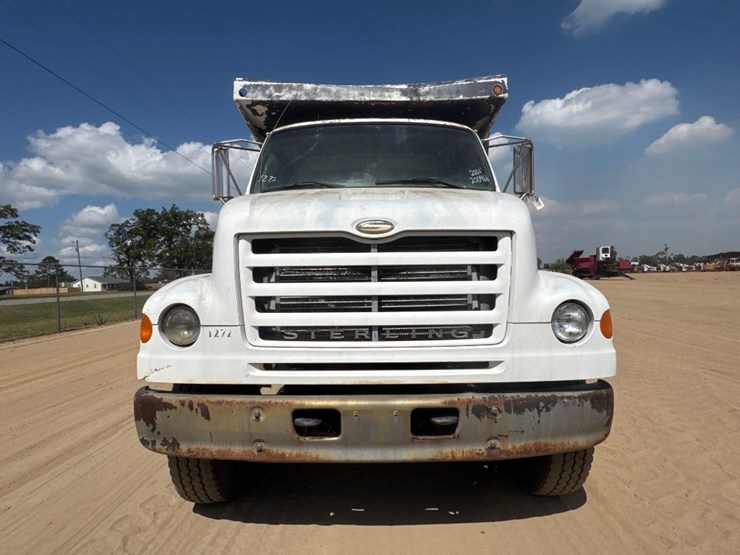 2001-sterling-dump-truck-image-3