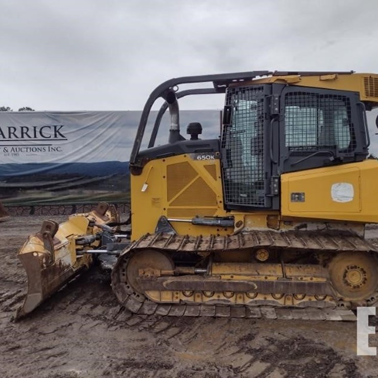 2017 DEERE 650K LGP