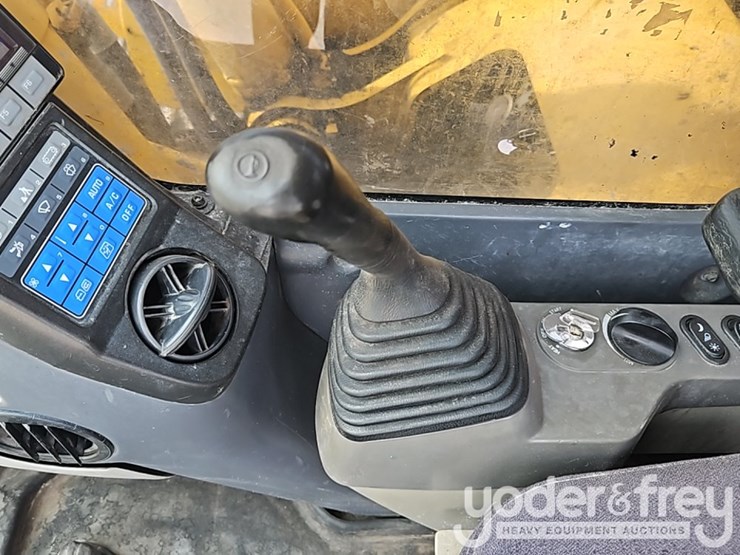 2018-komatsu-pc390-lc-11-image-39