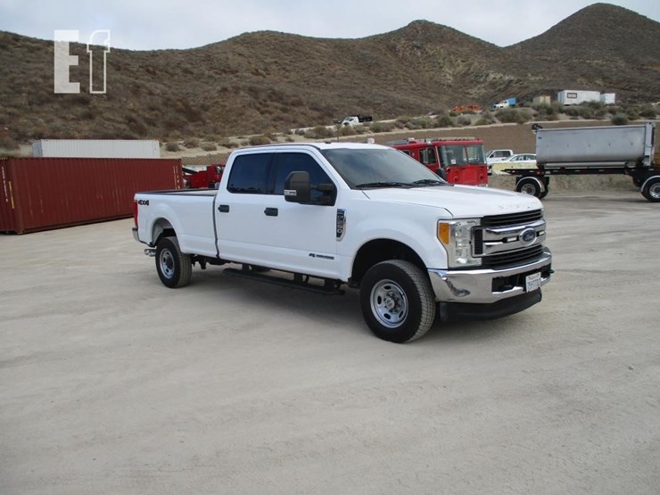 2017-ford-f250-image-2