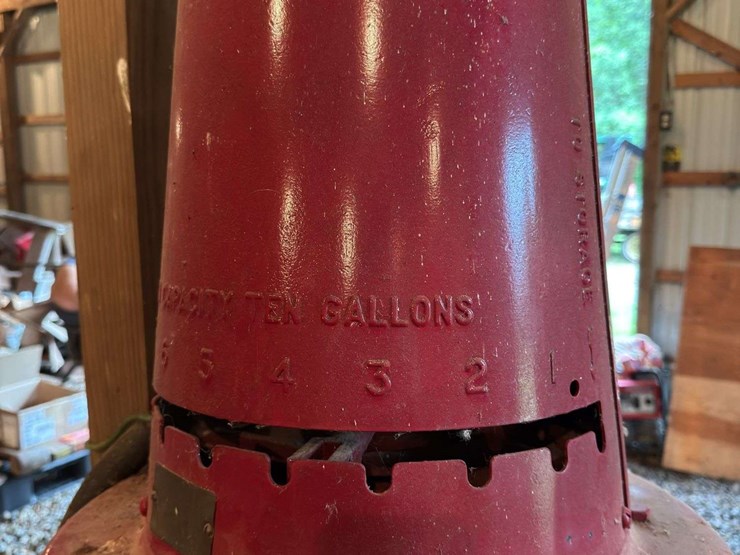 correct-measure-co.-underwriters-laboratories-gas-pump-image-8