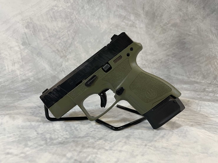 #4789-•-beretta-apx-a1-carry-9mm-luger-pistol,-sn:-axc150909-image-2