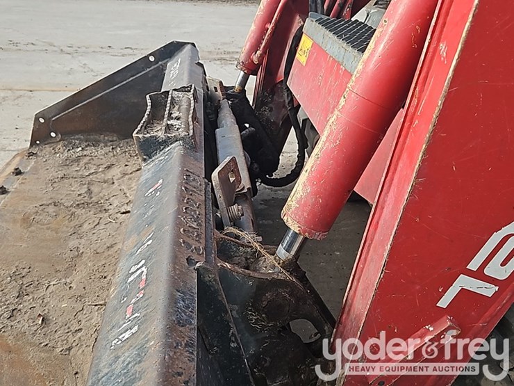 2023-takeuchi-tl6r-image-15
