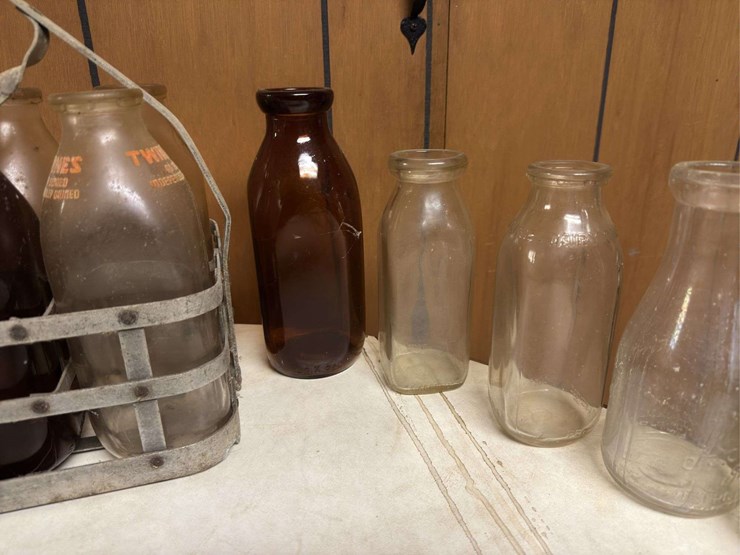 (19)-dairy-bottles-and-carrier-image-5