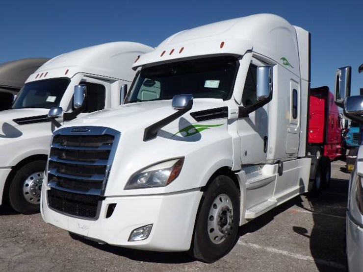 2022-freightliner-cascadia-126-image-1