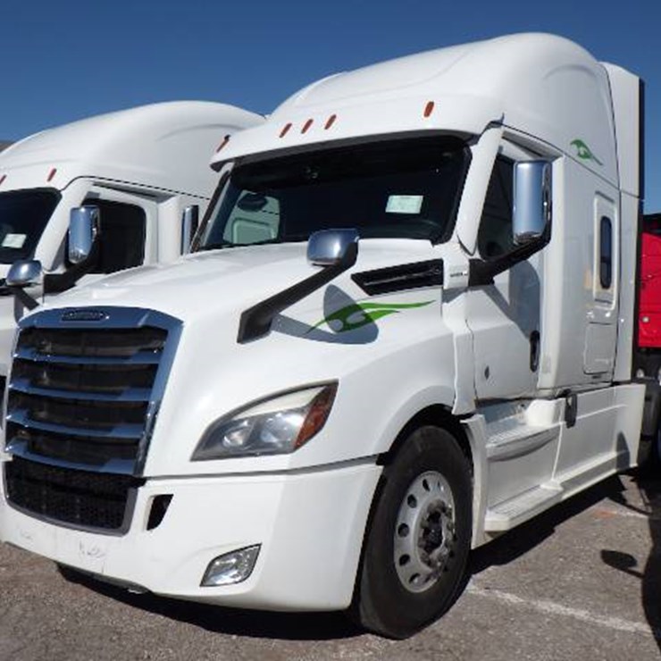 2022 FREIGHTLINER CASCADIA 126