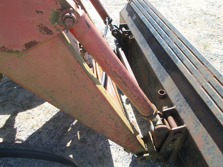 1980-massey-ferguson-275-image-16