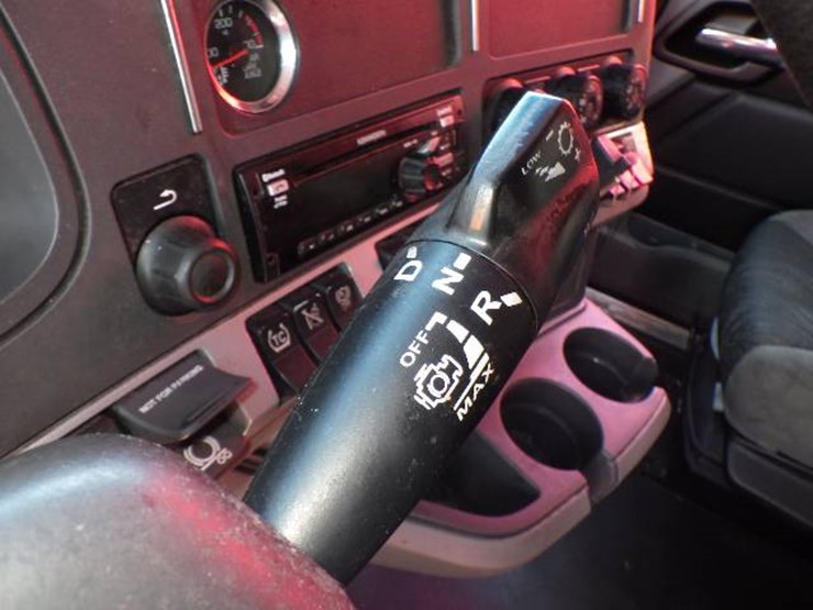 kenworth-t680-image-15