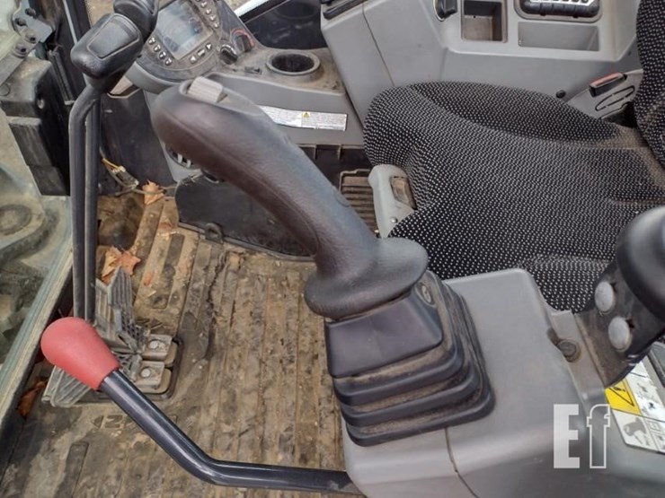 2023-bobcat-e60-image-11
