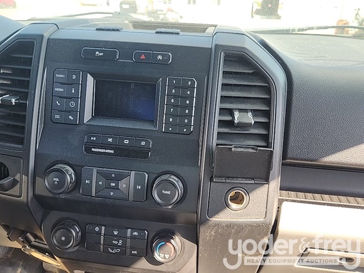 2018-ford-f150-image-37