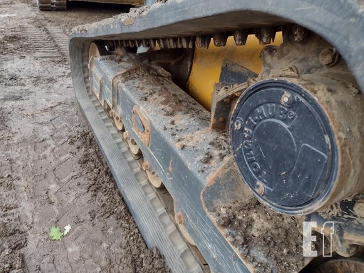 2022-deere-333g-image-27
