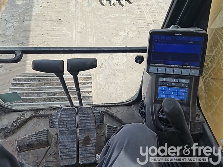 2016-komatsu-pc360-lc-11-image-43