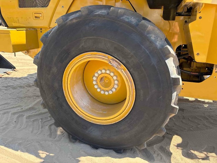 2019-caterpillar-926m-image-12