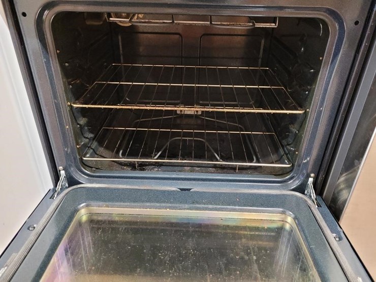ge-black-electric-range-image-4