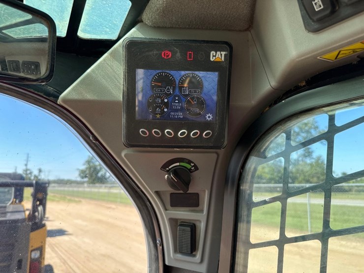2020-caterpillar-299d3-xe-image-28