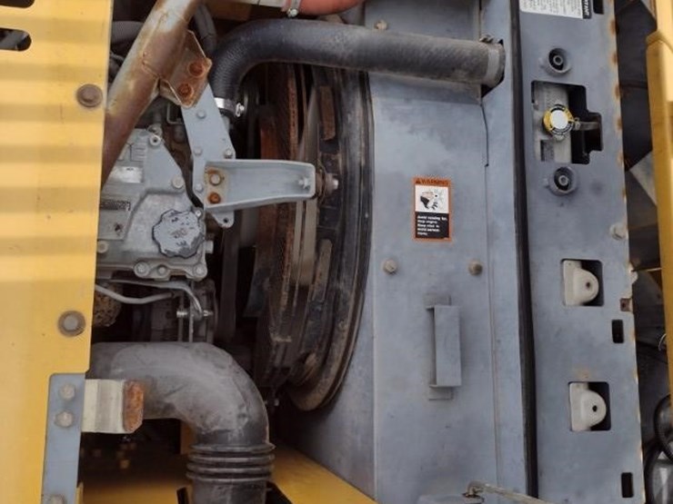2011-deere-225d-lc-image-47