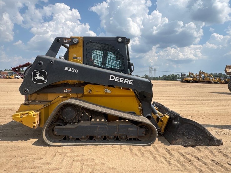 2022-deere-333g-image-5