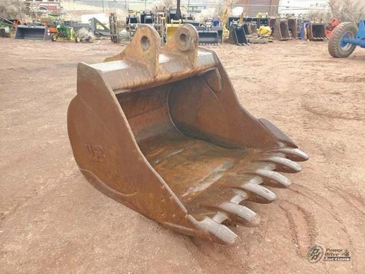 60"-excavator-bucket-image-8